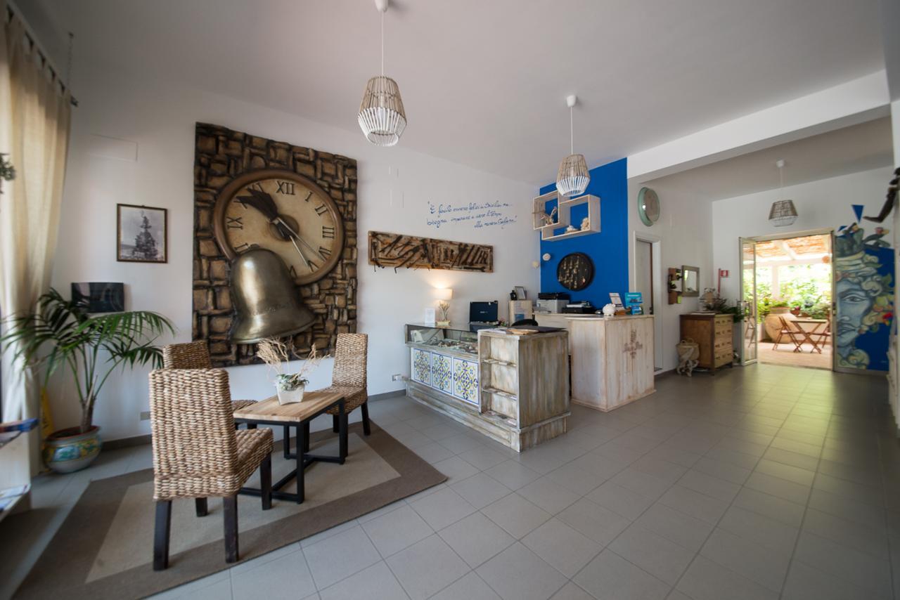 Hotel Donna Rosa Сант-Алессио-Сикуло Экстерьер фото